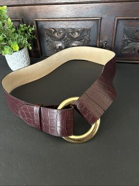 Wide Croc-Embossed Burgundy Stretch Belt with Gold Ring